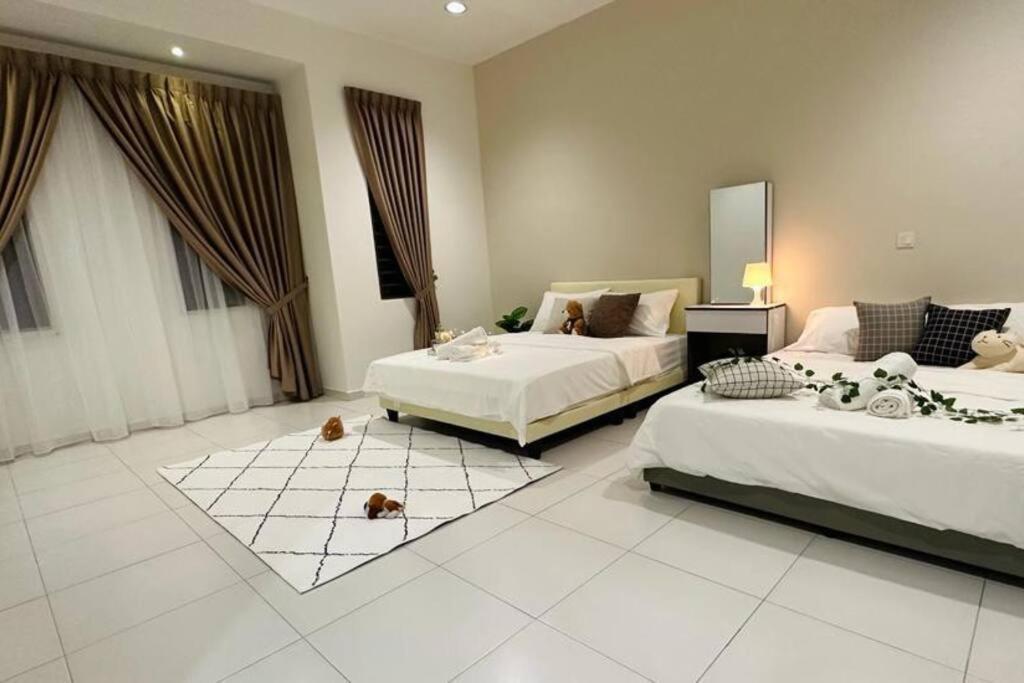 4 Bedrooms 4 Bathrooms Kluang